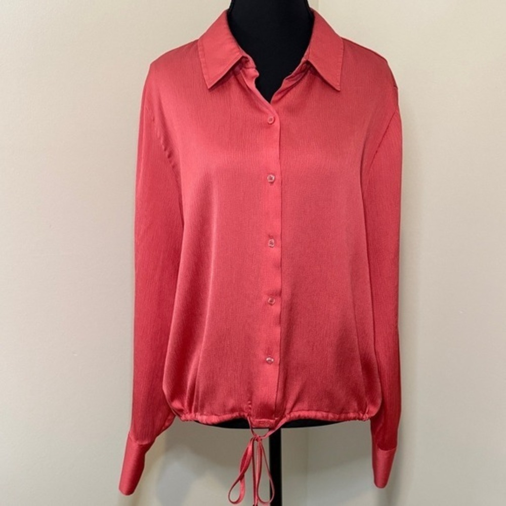 Donna Karan New York Coral Pink Crepe Drawstring Hem Button Down Blouse Medium